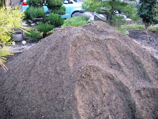 培養土 配達します ガーデニング 庭作り 芝生 樹木 砂利販売なら庭園アドバイザーの当社へ 名古屋 知多 半田
