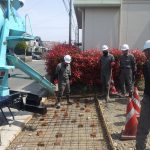 道路への砂利の散乱防止で土間打ちをしました。